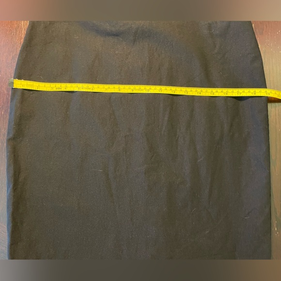 Divine Logic Ponte Skirt with belt loops - Picture 7 of 7